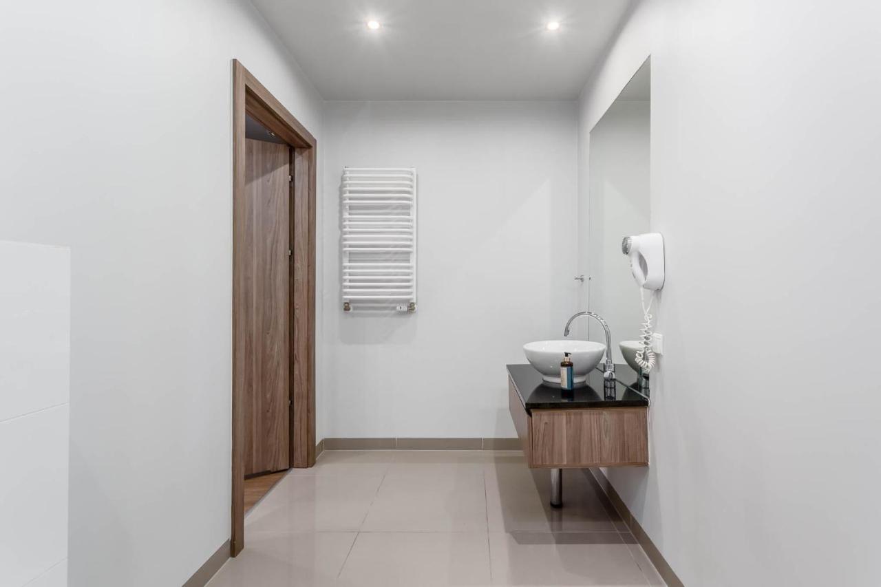 Rent Like Home - Oxygen Wronia 45 II Warsaw Exterior photo